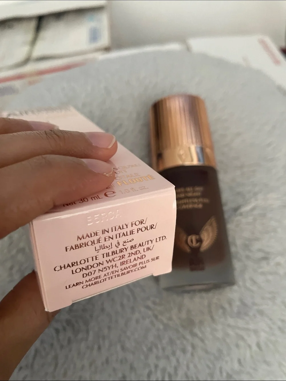 Charlotte Tilbury Airbrush Flawless Foundation - Cream/Gold